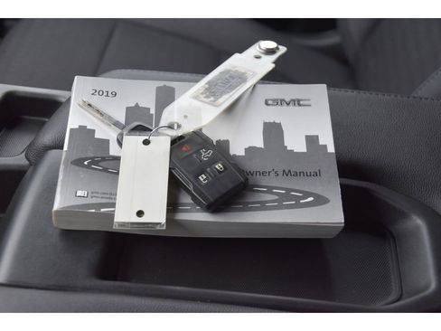 Used 2019 GMC Sierra 1500 SLE image 39