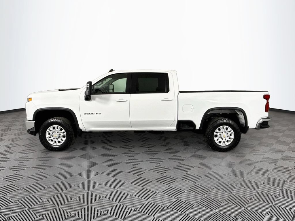 Used 2022 Chevrolet Silverado 2500 LT w/ Fleet Comfort Package AWD/4WD image 4