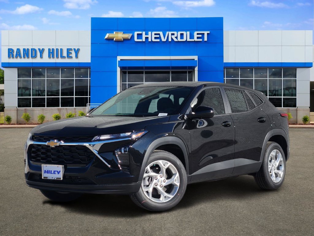 New 2026 Chevrolet Trax LS w/ LS Convenience Package FWD image 1