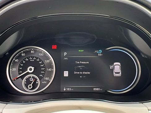 Used 2025 Genesis Electrified GV70 Advanced image 30