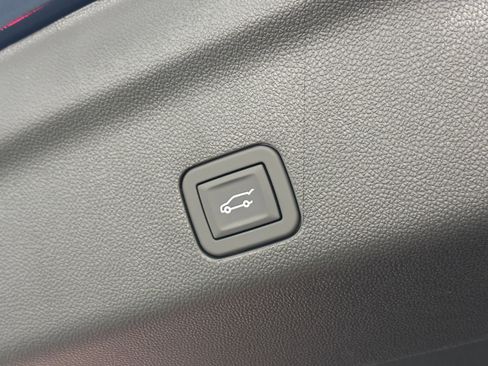New 2026 GMC Yukon Denali w/ Sun & Power Step Package AWD/4WD image 13