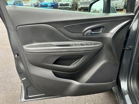 Used 2018 Buick Encore Preferred image 17