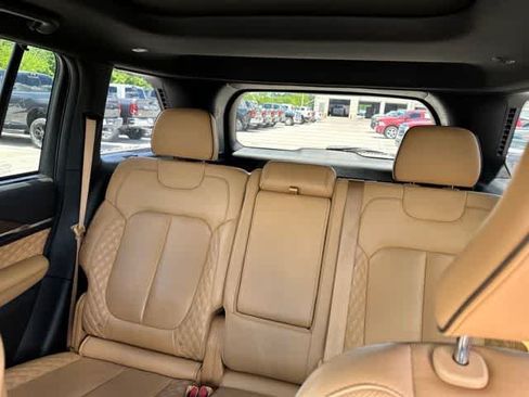 Used 2023 Jeep Grand Cherokee Summit w/ Adv Protech Group IV AWD/4WD image 7