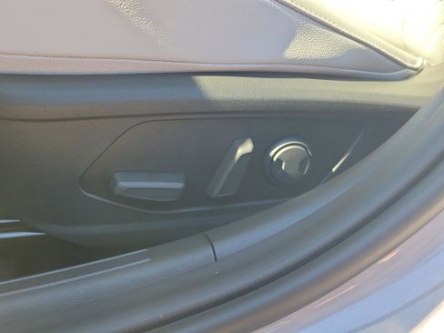 New 2026 Hyundai Elantra Limited image 18