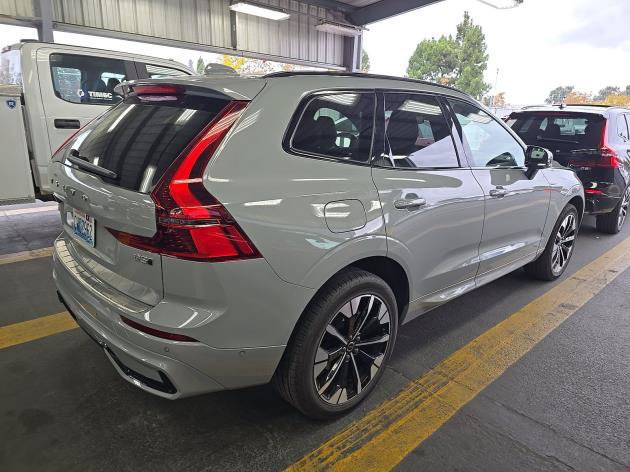 Certified 2026 Volvo XC60 B5 Plus AWD/4WD image 2