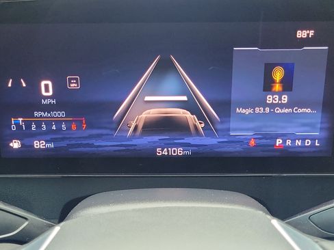 Used 2024 Chevrolet Traverse LT FWD image 13