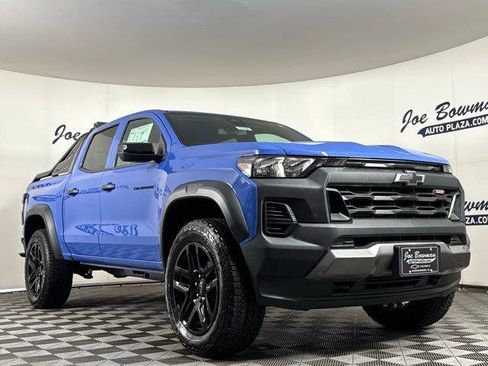 New 2025 Chevrolet Colorado Trail Boss w/ Midnight Edition image 5
