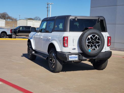 New 2025 Ford Bronco Outer Banks image 4