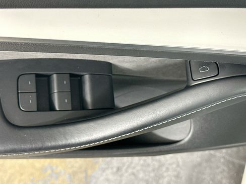 Used 2022 Tesla Model 3 RWD image 15