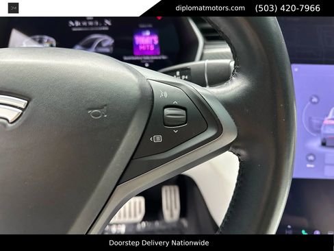 Used 2019 Tesla Model X Performance image 33