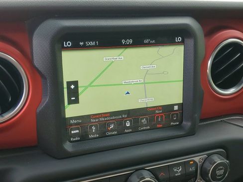 Used 2019 Jeep Wrangler Unlimited Rubicon w/ Dual Top Group AWD/4WD image 22