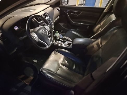 Used 2016 Nissan Altima 2.5 SL w/ 2.5 Technology w/LED Package image 2