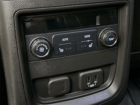 Used 2020 Buick Envision Premium image 33