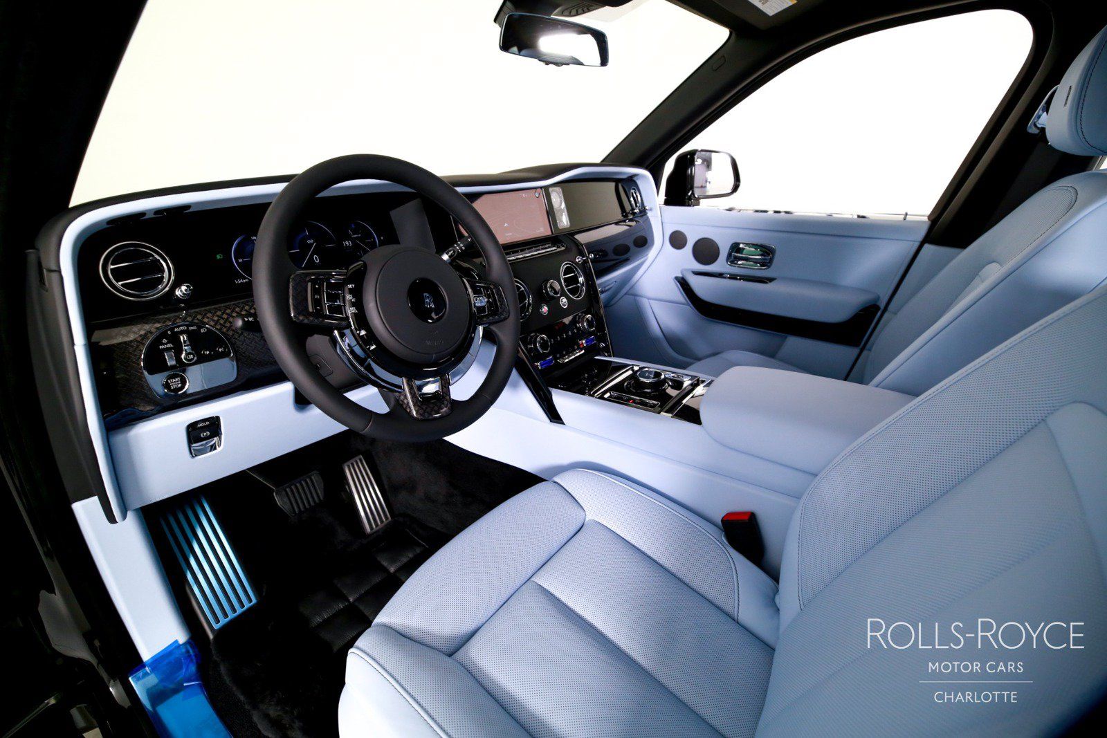 New 2027 Rolls-Royce Cullinan Black Badge AWD/4WD image 4