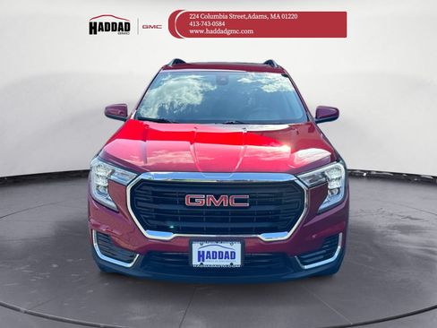 Used 2023 GMC Terrain SLE w/ Driver Convenience Package AWD/4WD image 2