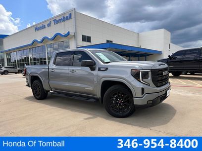 Used 2023 GMC Sierra 1500 Elevation w/ LPO, Elevation Black Package