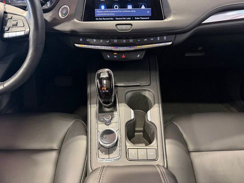 Used 2023 Cadillac XT4 Luxury w/ Cold Weather Package AWD/4WD image 30