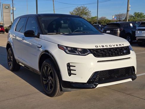 New 2026 Land Rover Discovery Sport Landmark image 7