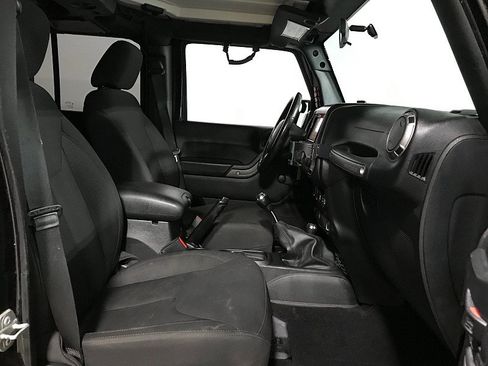 Used 2015 Jeep Wrangler Unlimited Sport w/ Connectivity Group AWD/4WD image 14
