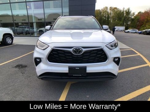 Used 2023 Toyota Highlander XLE image 8