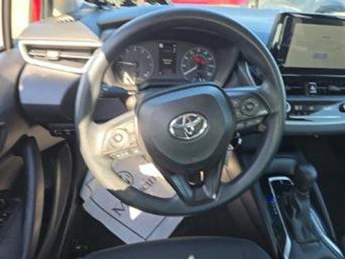 Used 2024 Toyota Corolla LE FWD image 18