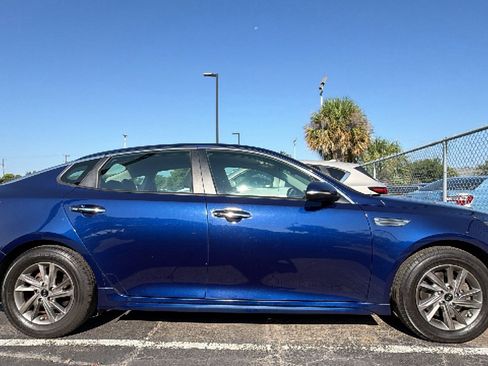 Used 2020 Kia Optima LX FWD image 13