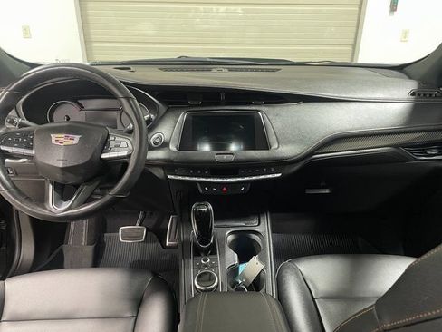Used 2022 Cadillac XT4 Sport w/ Safety Alert Package AWD/4WD image 13
