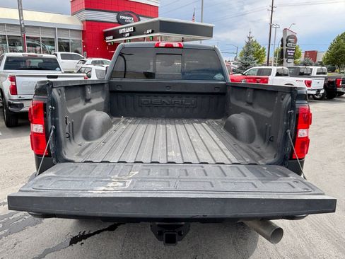 Used 2018 GMC Sierra 2500 Denali w/ Duramax Plus Package AWD/4WD image 11