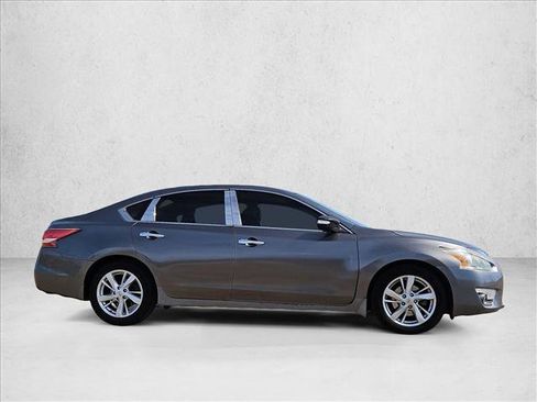 Used 2015 Nissan Altima 2.5 SL w/ Technology Package image 4