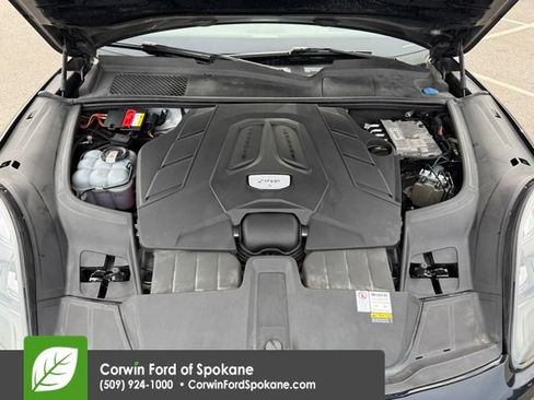 Used 2021 Porsche Cayenne S w/ Premium Package Plus AWD/4WD image 37