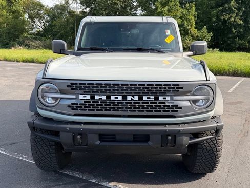 Used 2024 Ford Bronco Badlands AWD/4WD image 3