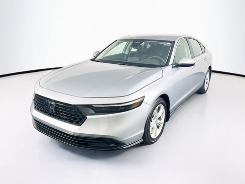 Used 2023 Honda Accord LX image 3