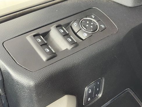 Used 2018 Ford F150 Lariat w/ Equipment Group 502A Luxury AWD/4WD image 26