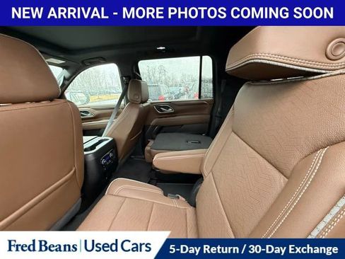 Used 2024 Chevrolet Suburban High Country w/ Premium Package image 15