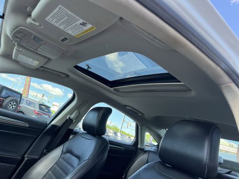 Certified 2017 Ford Fusion SE FWD image 31
