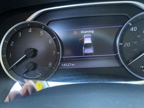 Used 2022 Nissan Frontier SV RWD image 8