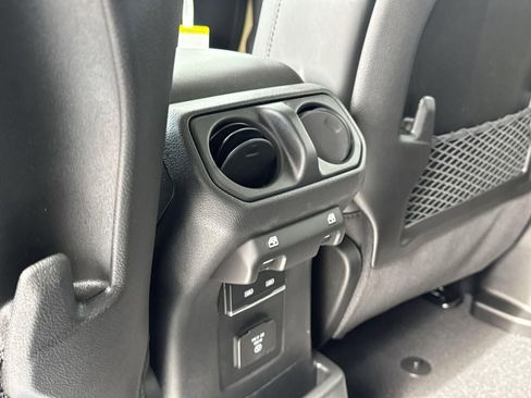 New 2025 Jeep Wrangler Unlimited Rubicon w/ Steel Bumper Group image 30