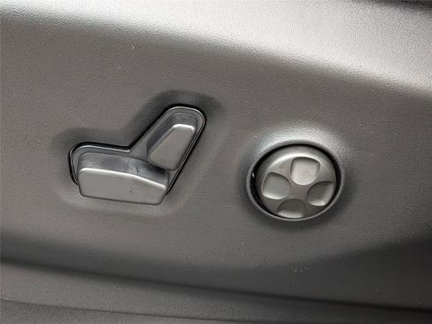 New 2026 Chrysler Pacifica Select image 22