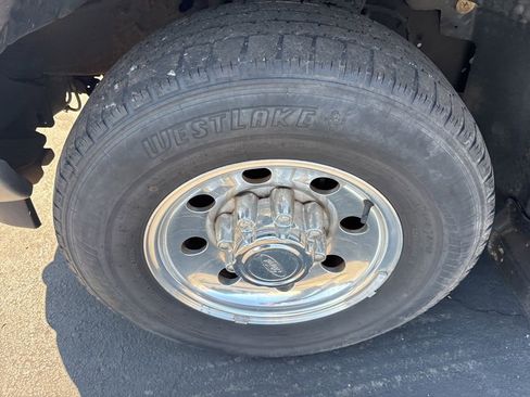 Used 2002 Ford F250 XLT image 10