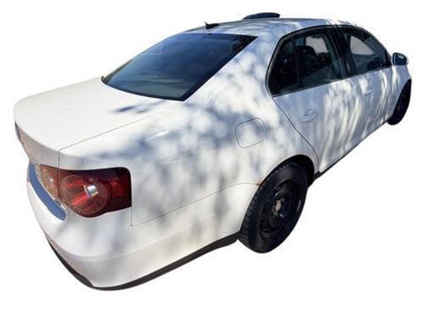 Used 2009 Volkswagen Jetta SE FWD image 5