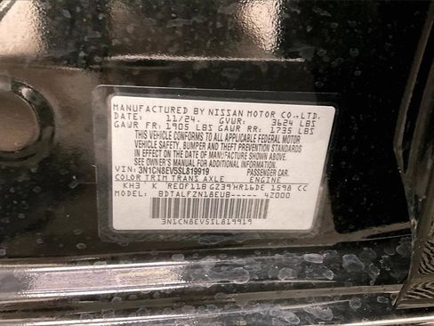 Certified 2025 Nissan Versa SV w/ Trunk Package image 28