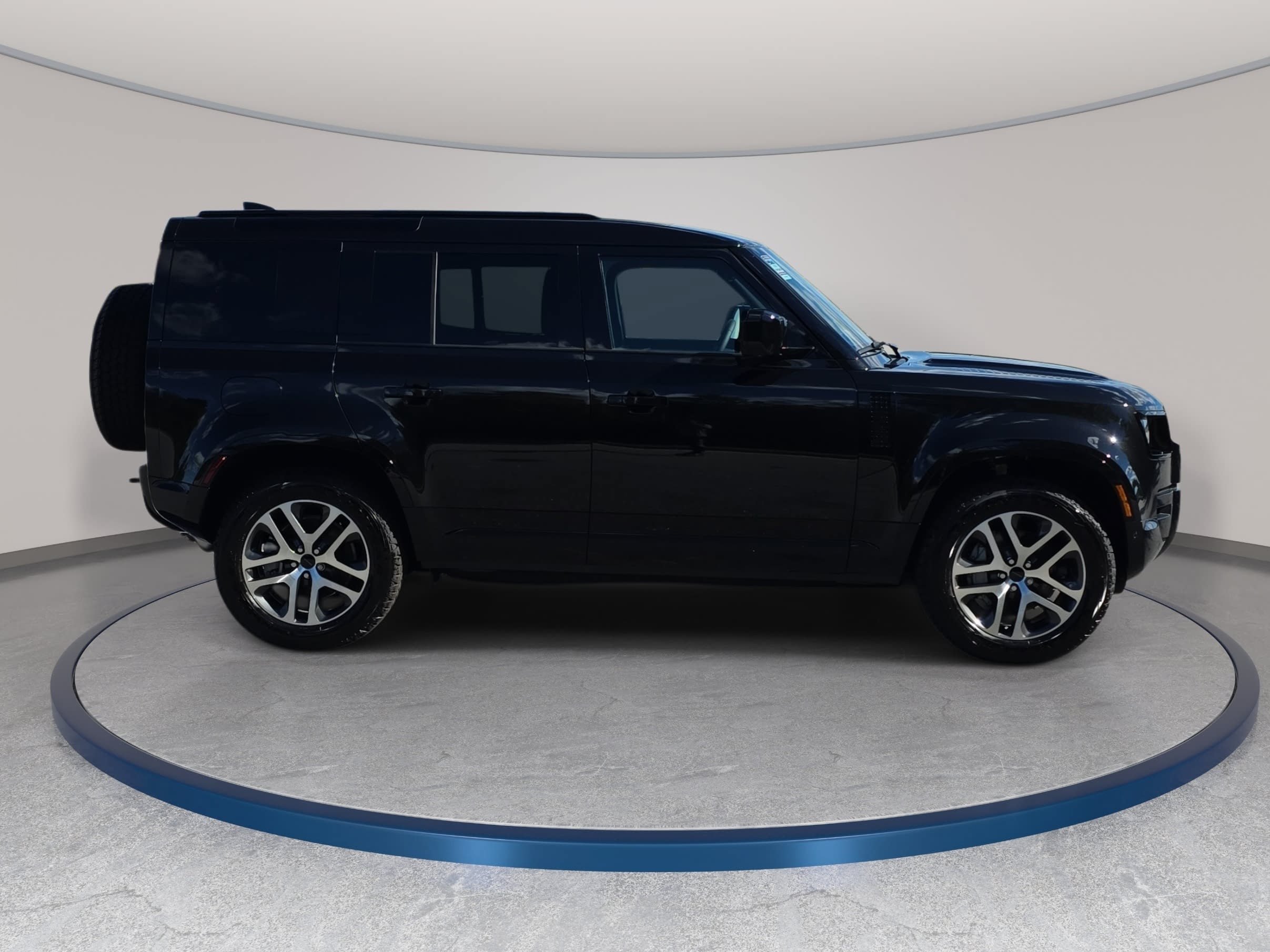 New 2026 Land Rover Defender 110 X-Dynamic SE AWD/4WD image 4
