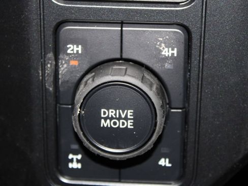 New 2026 Ford F250 Lariat w/ Black Appearance Package image 59