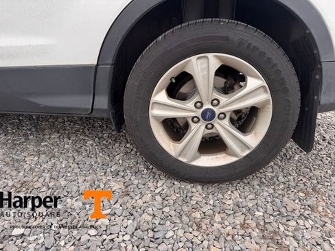 Used 2015 Ford Escape SE w/ Equipment Group 201A image 20