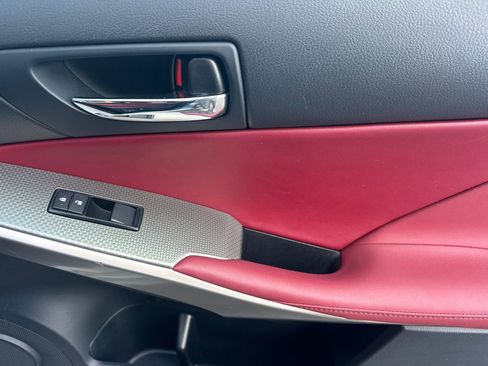 Used 2015 Lexus IS 250 image 21