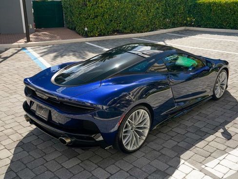 Used 2023 McLaren GT image 27