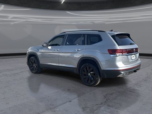 New 2026 Volkswagen Atlas SE FWD image 4