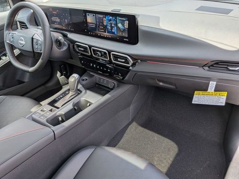 New 2026 Nissan Sentra SR w/ SR Premium Package FWD image 26