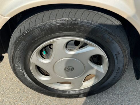 Used 1997 Toyota Camry LE image 35