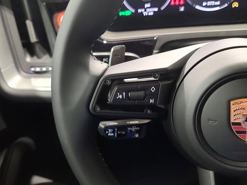 New 2026 Porsche Cayenne Coupe image 17